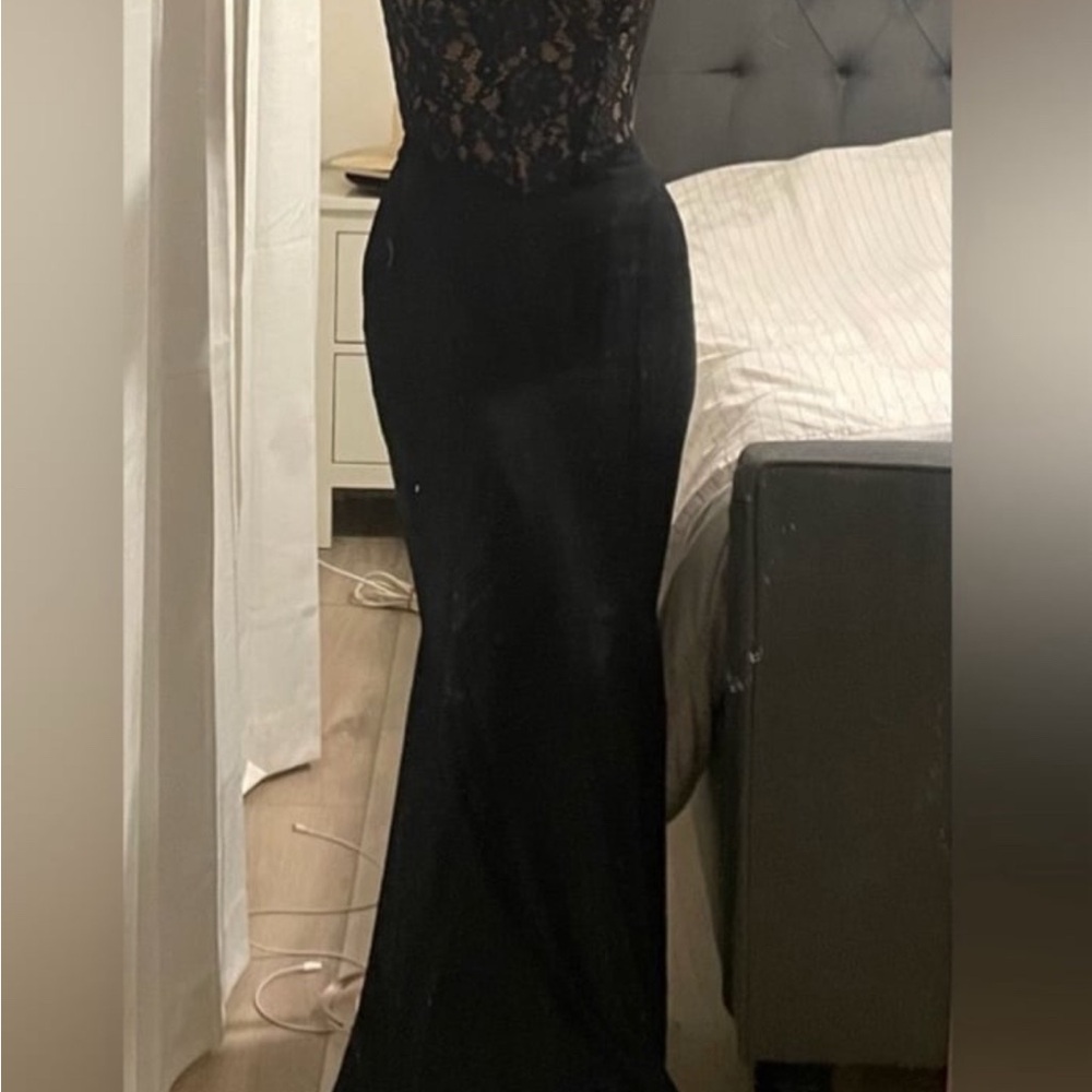 House of CB Black Cara Strap Maxi Dress - Picture 2 of 3